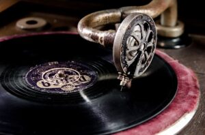 レコードを高く売りたい方必見!おすすめの買取サービスを紹介!